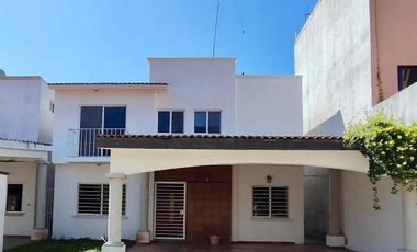 Casa en renta sin amueblar. Fracc. San Angel. Periférico Carlos Pellicer, Villahermosa Tabasco.