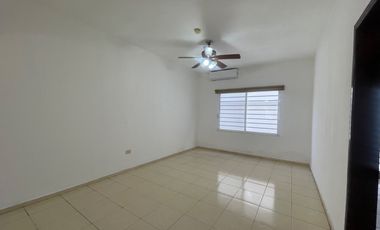 Casa en renta sin amueblar. Fracc. San Angel. Periférico Carlos Pellicer, Villahermosa Tabasco.