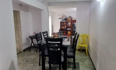 SE VENDE CASA CON LOCAL BARRIO LA FUENTE TUNJA
