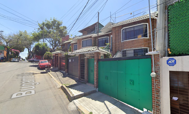 CASA, REMATE BANCARIO, BUGAMBILIA, LOMAS QUEBRADAS, MAGDALENA CONTRERAS, CDMX
