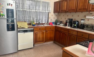 Casa en Venta en Bosques de las Lomas como Terreno