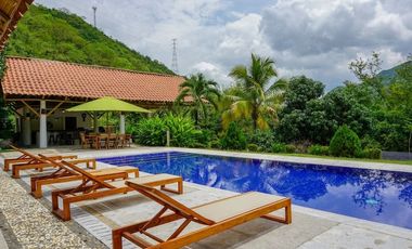 ALQUILER DE LINDA FINCA CALIPSO EN CALI LLAMANOS AL3006936053 LOS ESPERAMOS..