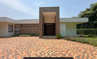 Casa en el condominio hacienda la primavera