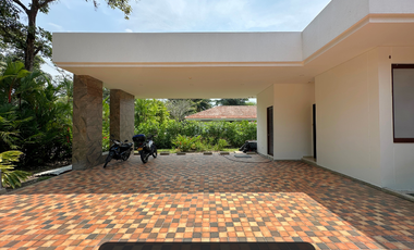 Casa en el condominio hacienda la primavera