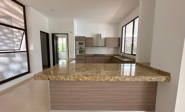 Casa en el condominio hacienda la primavera