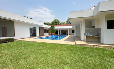 Casa en el condominio hacienda la primavera