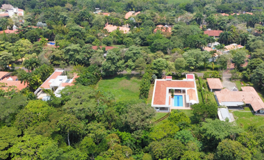 Casa en el condominio hacienda la primavera