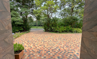 Casa en el condominio hacienda la primavera