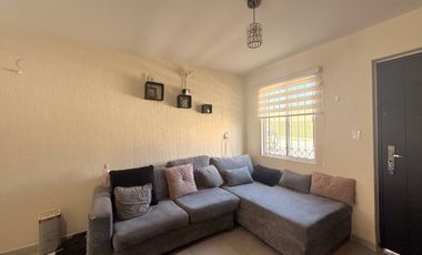 Casa en venta en Alta California, dentro de coto