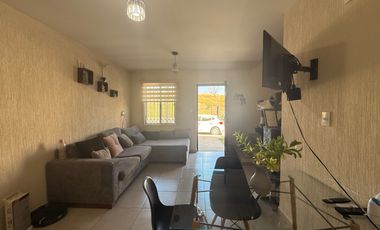 Casa en venta en Alta California, dentro de coto
