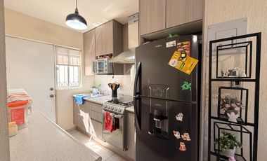 Casa en venta en Alta California, dentro de coto