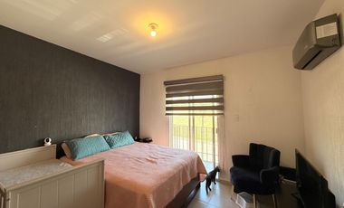 Casa en venta en Alta California, dentro de coto