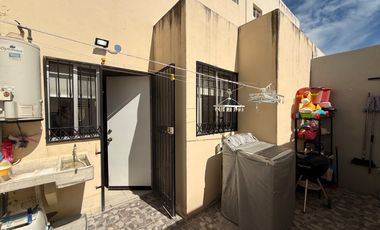 Casa en venta en Alta California, dentro de coto