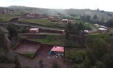 TERRENO EN POROY CERCANO A NUEVA CARRETERA CUSCO - CHINCHERO