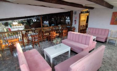 RENTA o VENTA LOCAL COMERCIAL RESTAURAN BAR - UNICO y EXCELENTE  - ESQUINA CENTRO METEPEC