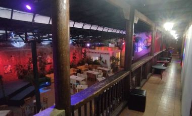 RENTA o VENTA LOCAL COMERCIAL RESTAURAN BAR - UNICO y EXCELENTE  - ESQUINA CENTRO METEPEC