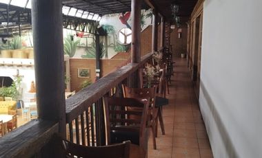 RENTA o VENTA LOCAL COMERCIAL RESTAURAN BAR - UNICO y EXCELENTE  - ESQUINA CENTRO METEPEC