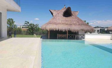 SE VENDE FINCA LUJOSA EN CERRITOS PEREIRA