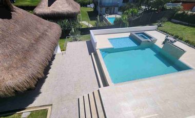 SE VENDE FINCA LUJOSA EN CERRITOS PEREIRA