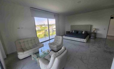 SE VENDE FINCA LUJOSA EN CERRITOS PEREIRA