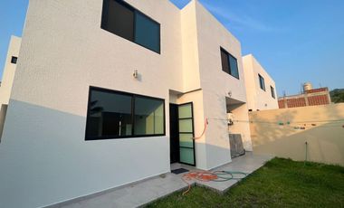 CASA 4 RECÁMARAS 1 EN PB, $ 3,650,000, CON CELDAS SOLARES, AIRE ACONDICIONADO,  LOMAS RESIDENCIAL POZA RICA, VERACRUZ.