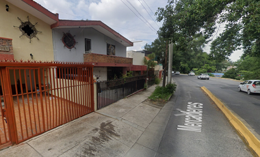 AMPLIA CASA EN JARDINES DEL COUNTRY, GUADALAJARA – EXCELENTE UBICACIÓN Y PLUSVALÍA