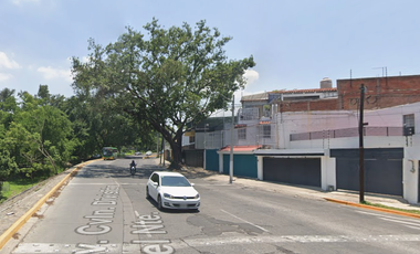 Tu futuro hogar empieza con una decisión inteligente!! Venta de Casa en Remate Bancario EN JARDINES DEL COUNTRY, GUADALAJARA .