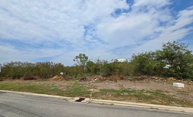 Perfect Land for your Dream Home!! 1 Rai 1 Ngan 62 Sq.Wah Land for SALE at Krungthep Kreetha 20 Soi 7, Near both Brighton & Wellington International S