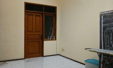 Rumah 2 Lantai Siap Huni Di Jl. Asem Jakarta Barat Dekat Central Park,Taman Anggrek,UNTAR,UKRIDA Dan Tol Dalam Kota