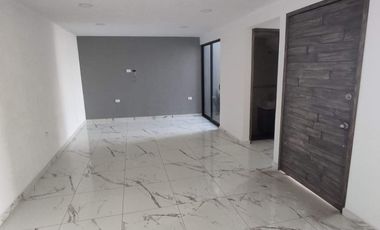 Casa en venta a pie de calle en Cuautlancingo