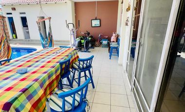 Venta de Casa cerca del mar, urbanización Costa de Oro, Salinas Ecuador