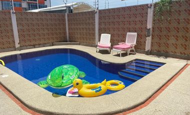 Venta de Casa cerca del mar, urbanización Costa de Oro, Salinas Ecuador