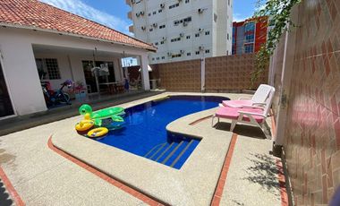 Venta de Casa cerca del mar, urbanización Costa de Oro, Salinas Ecuador