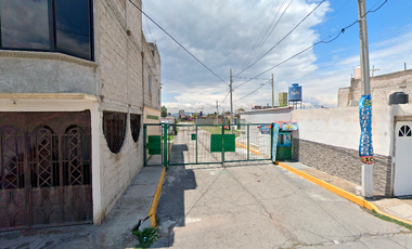 CASA EN PRIVADA RETANA, ARBOLADA LOS SAUCES, ZUMPANGO, ESTADO DE MÉXICO ¡NO CRÉDITOS!