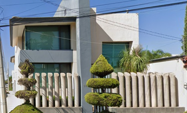 VENTA DE HERMOSA CASA