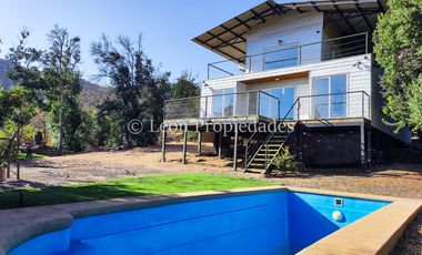 Leon Propiedades arrienda casa en parcela en Miraflores, Curacaví.