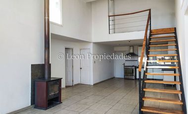 Leon Propiedades arrienda casa en parcela en Miraflores, Curacaví.