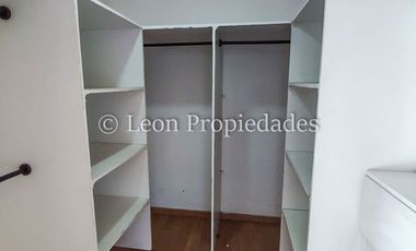 Leon Propiedades arrienda casa en parcela en Miraflores, Curacaví.