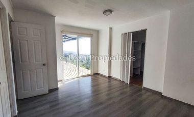 Leon Propiedades arrienda casa en parcela en Miraflores, Curacaví.