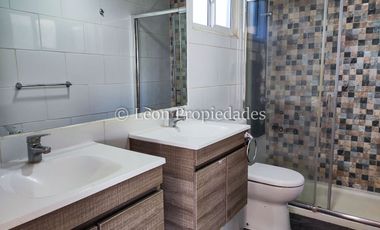 Leon Propiedades arrienda casa en parcela en Miraflores, Curacaví.