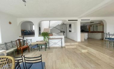 VILLA EN VENTA EN GUITARRÓN, ACAPULCO, GUERRERO.