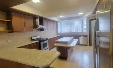 RENTA DEPARTAMENTO SECTOR GONZALES SUAREZ AMPLIO Y ELEGANTE