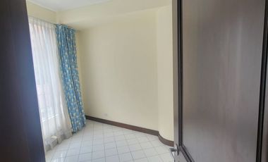 RENTA DEPARTAMENTO SECTOR GONZALES SUAREZ AMPLIO Y ELEGANTE