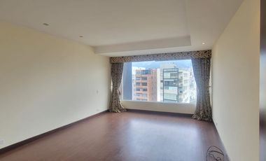 RENTA DEPARTAMENTO SECTOR GONZALES SUAREZ AMPLIO Y ELEGANTE