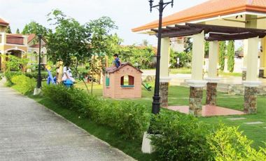 Resale Beautiful  Three Bedrooms House in Consolacion
