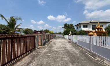 Beautiful Riverside Land – Perfect for a Retirement Home or Airbnb Private Retreat! (Foreigners Love It!) For Sale: 233 Sq.Wah, Filled Land Next to So