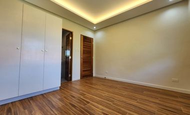 House and Lot For Sale at Cittadella Executive Village, Las Piñas City