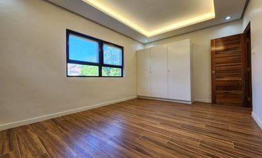 House and Lot For Sale at Cittadella Executive Village, Las Piñas City