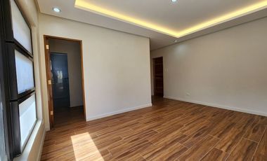 House and Lot For Sale at Cittadella Executive Village, Las Piñas City