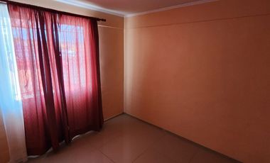 En venta casa ubicada en Calle Regimiento Arica (frente Colegio Altazor)